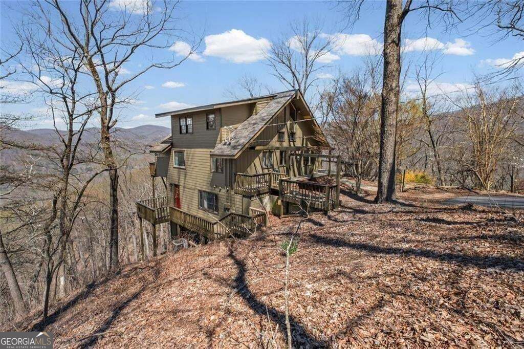 360 Locust Trail Property Photo 49