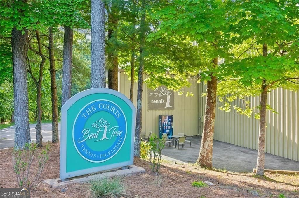 360 Locust Trail Property Photo 60