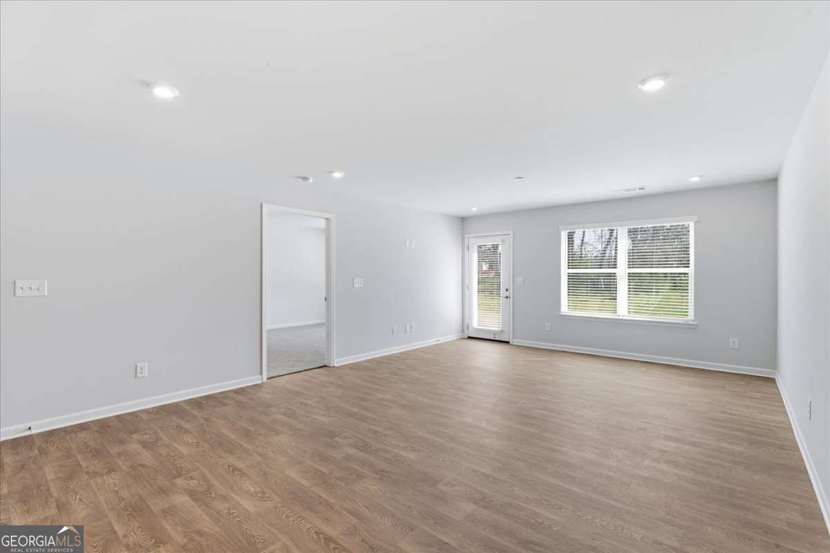 37 Silver Leaf Lane # 39 Property Photo 6