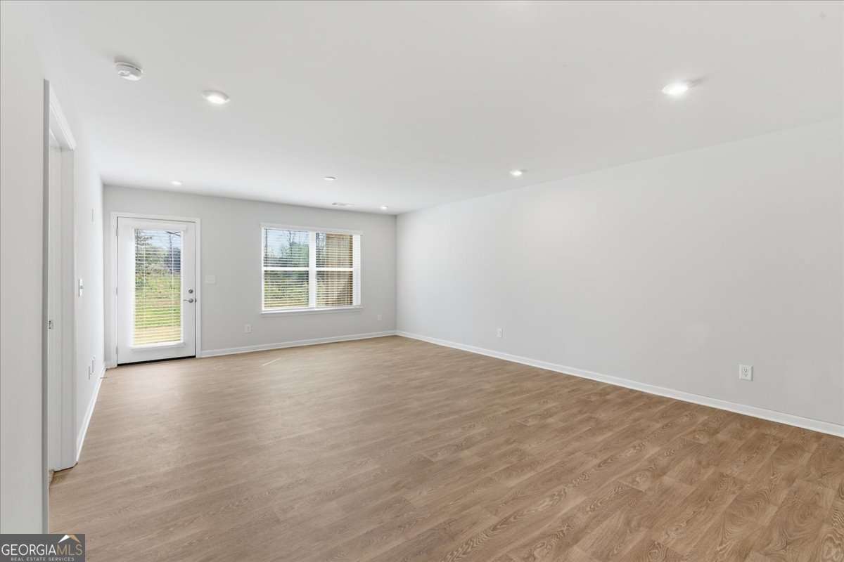 37 Silver Leaf Lane # 39 Property Photo 7