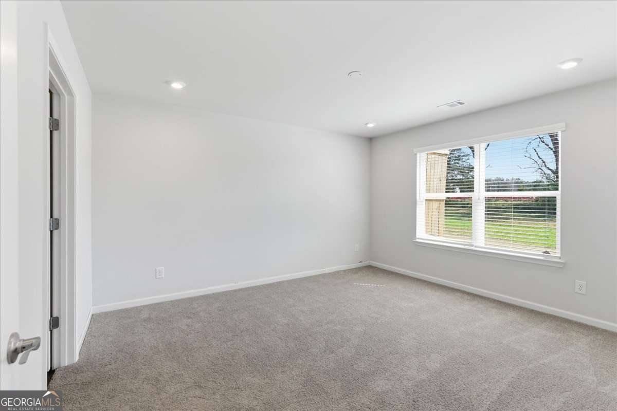 37 Silver Leaf Lane # 39 Property Photo 9