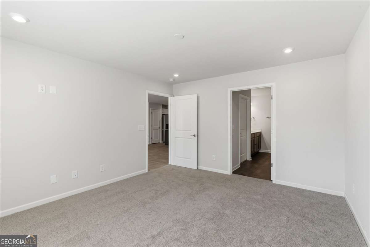 37 Silver Leaf Lane # 39 Property Photo 10