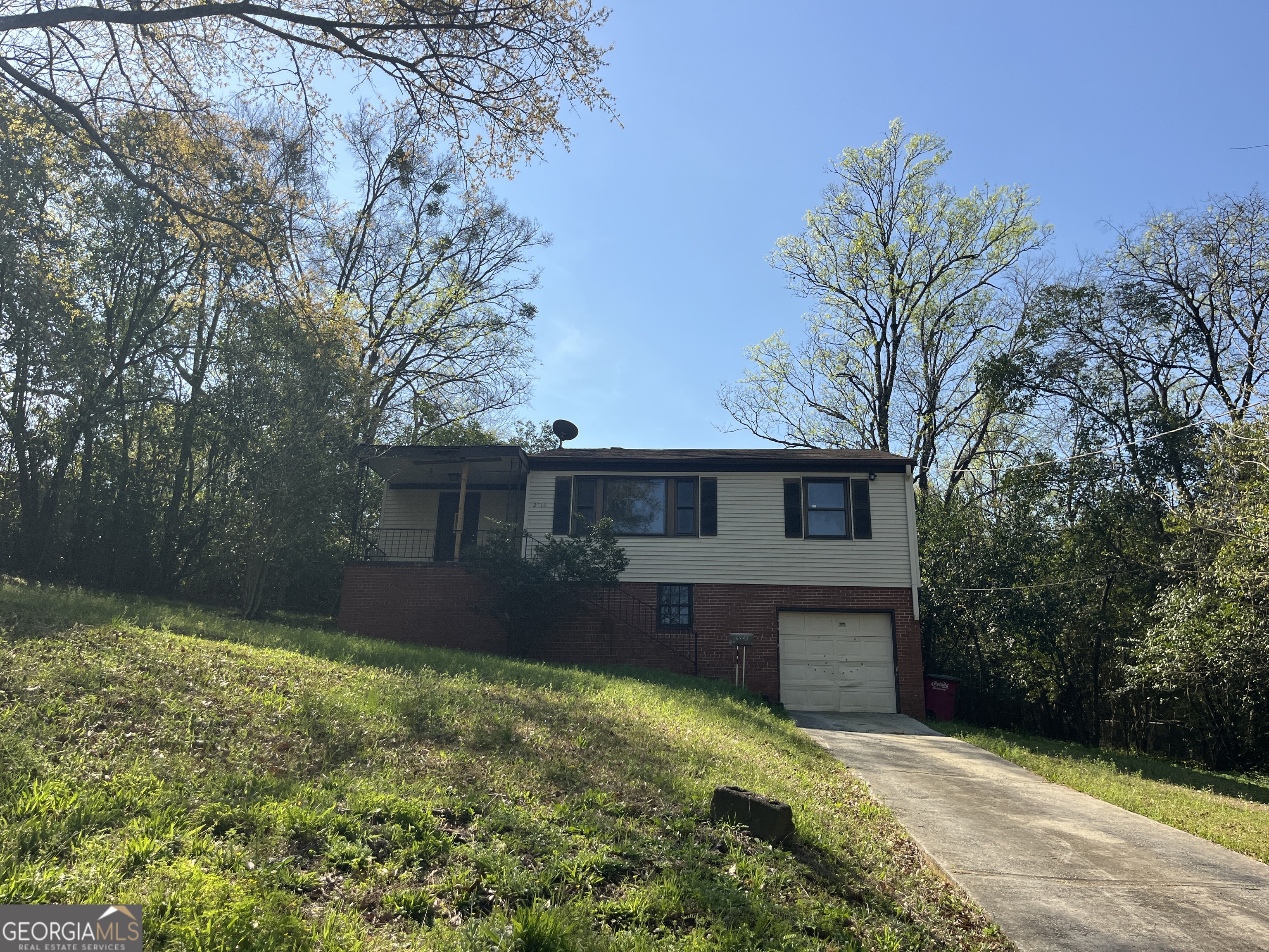2536 Nancelon Circle N Property Photo 1