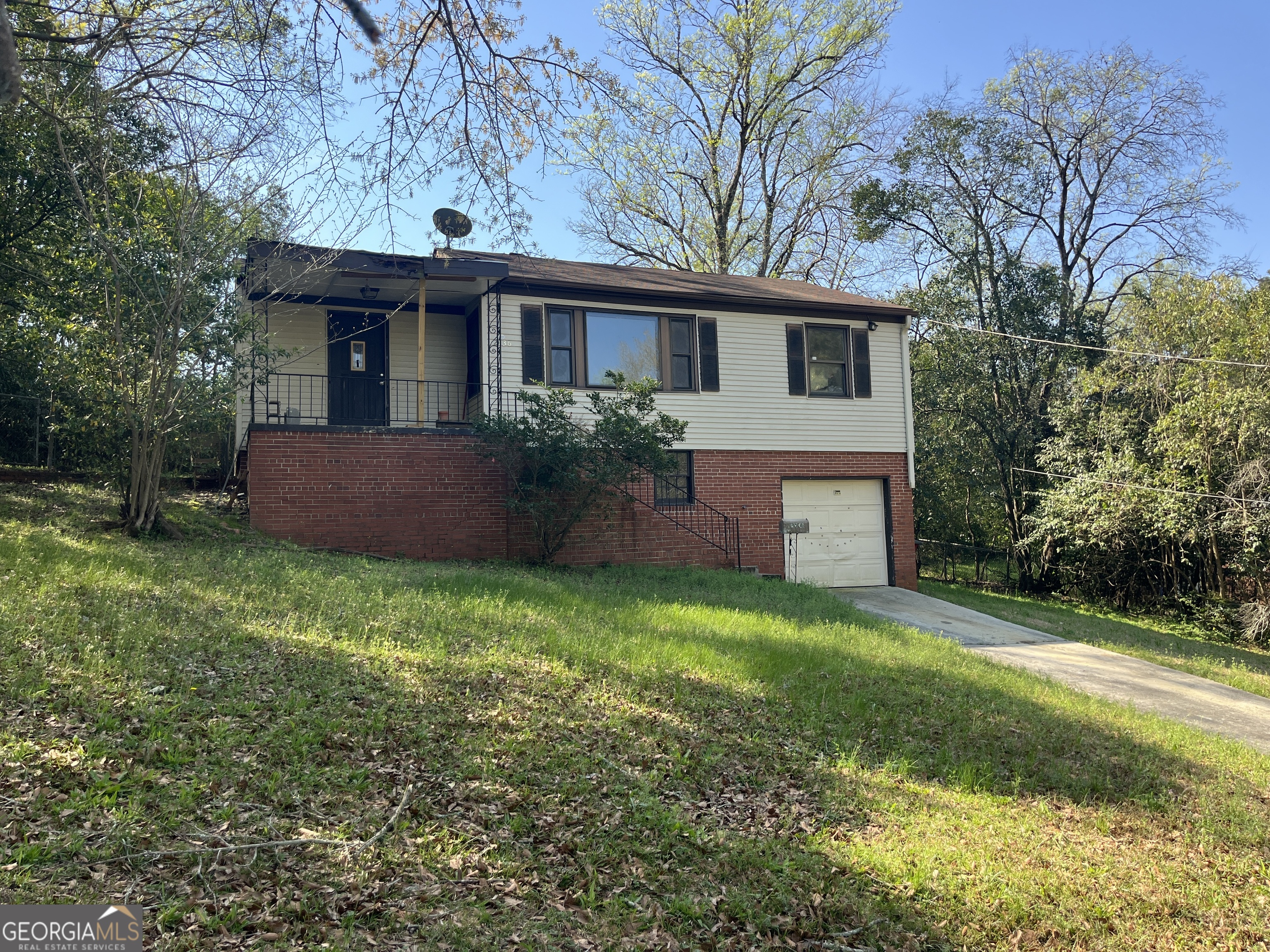 2536 Nancelon Circle N Property Photo 2