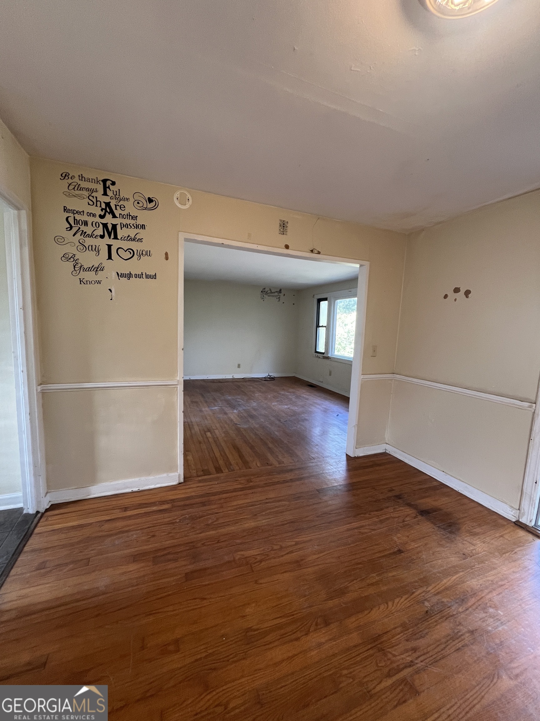 2536 Nancelon Circle N Property Photo 4