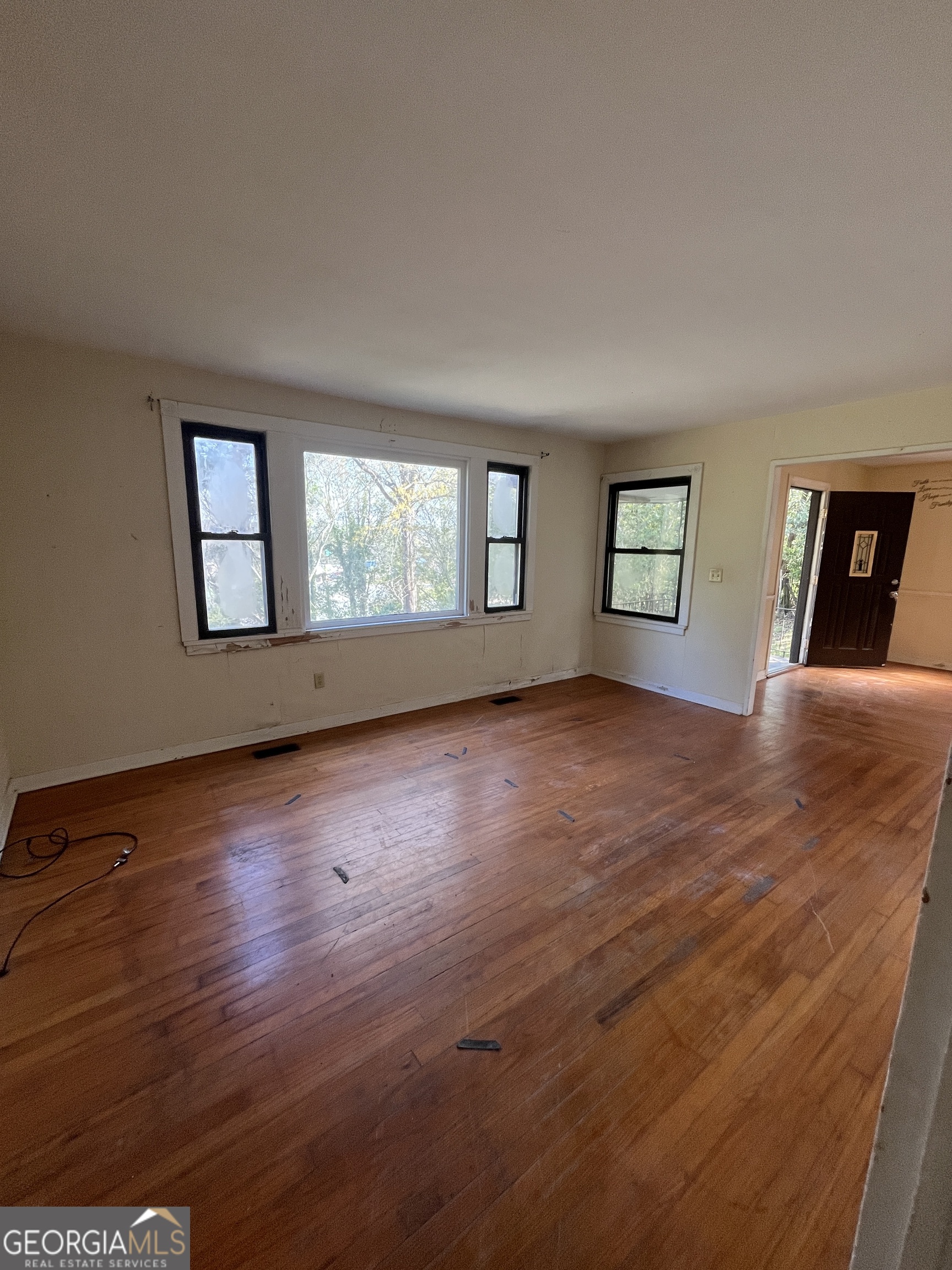 2536 Nancelon Circle N Property Photo 7