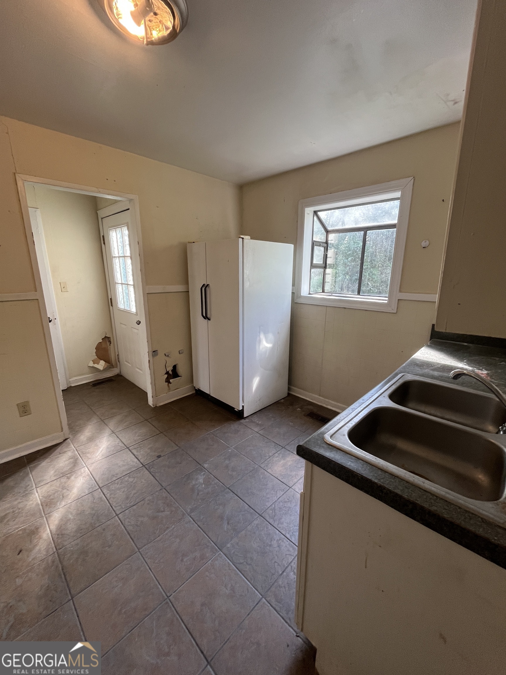 2536 Nancelon Circle N Property Photo 9