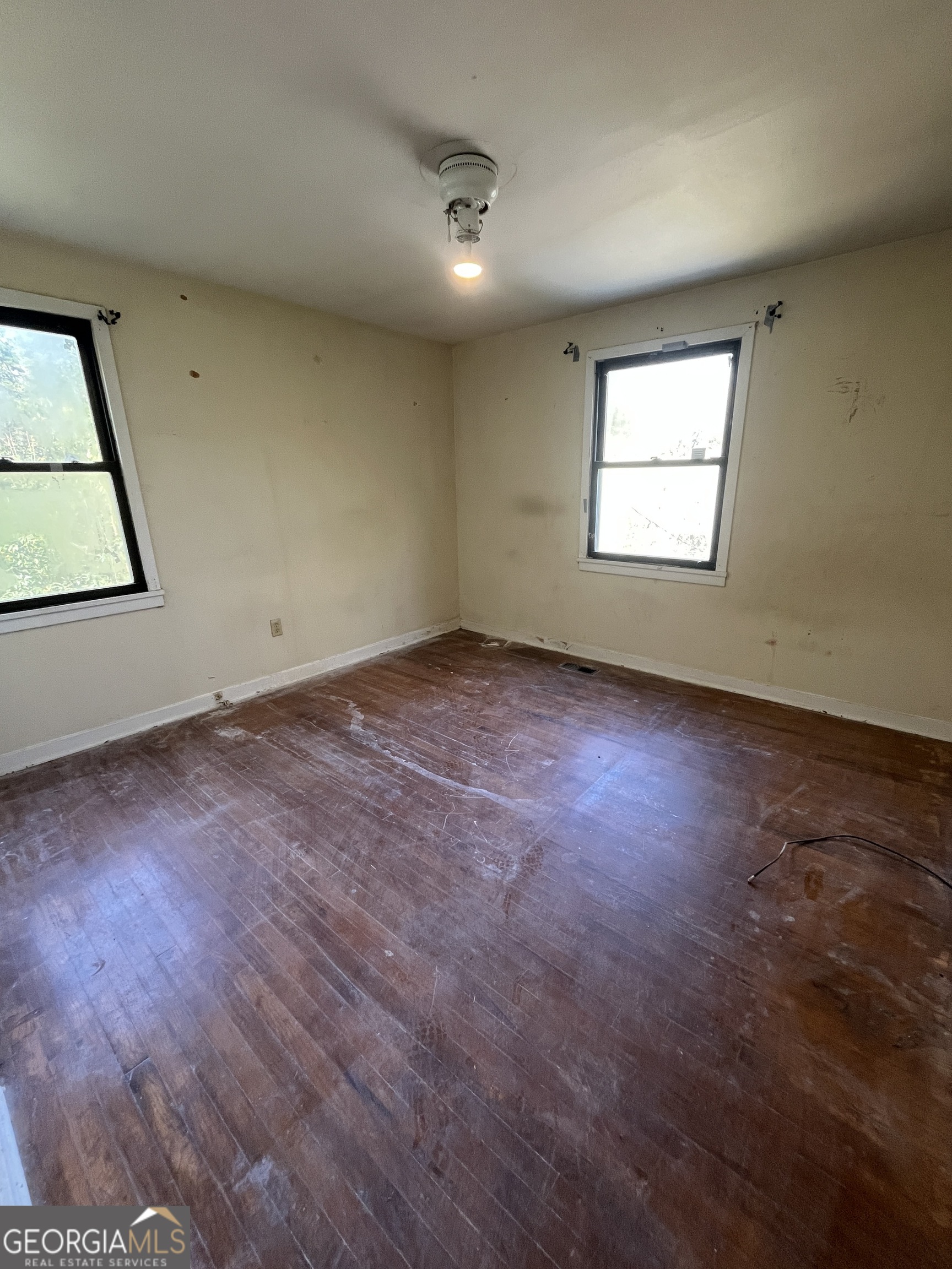 2536 Nancelon Circle N Property Photo 13