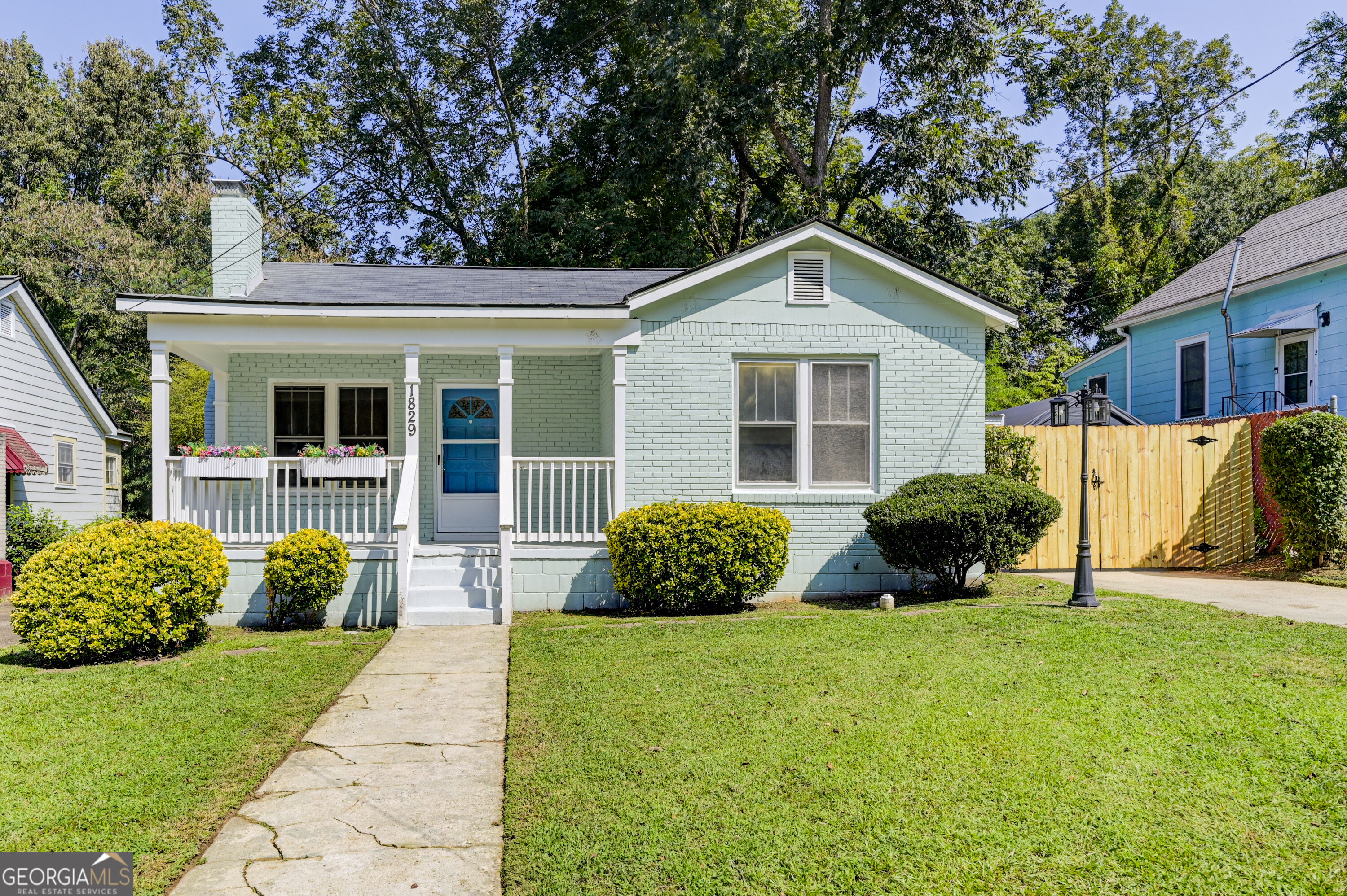 1829 Mercer Avenue Property Photo 1