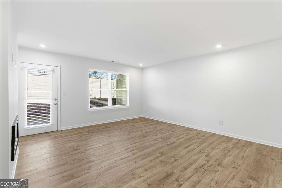 32 Silver Leaf Lane # 4 Property Photo 10