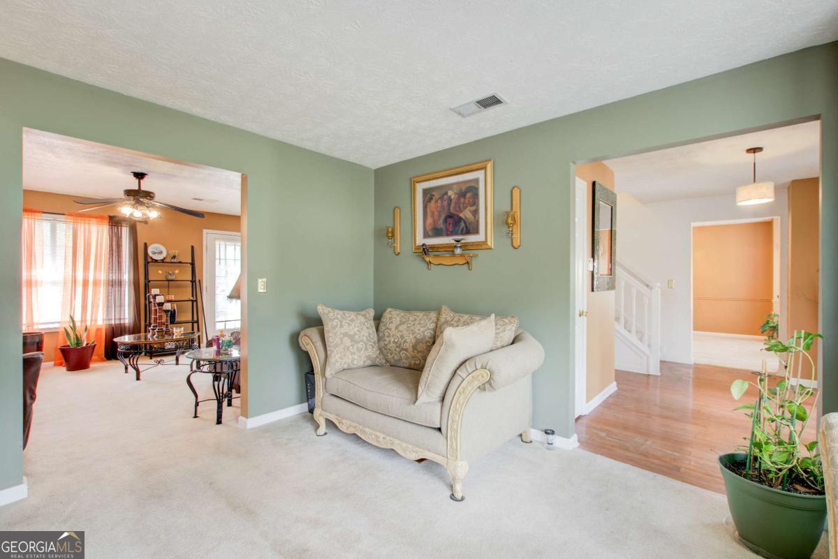 8075 Harmony Lakes Drive Property Photo 4
