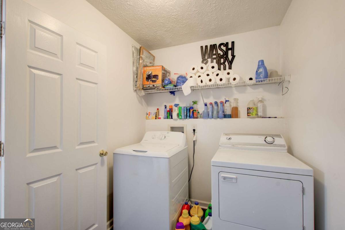 8075 Harmony Lakes Drive Property Photo 13