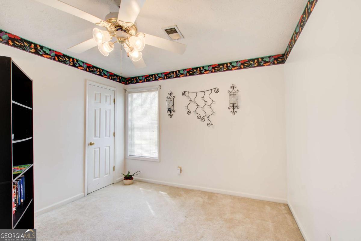 8075 Harmony Lakes Drive Property Photo 28