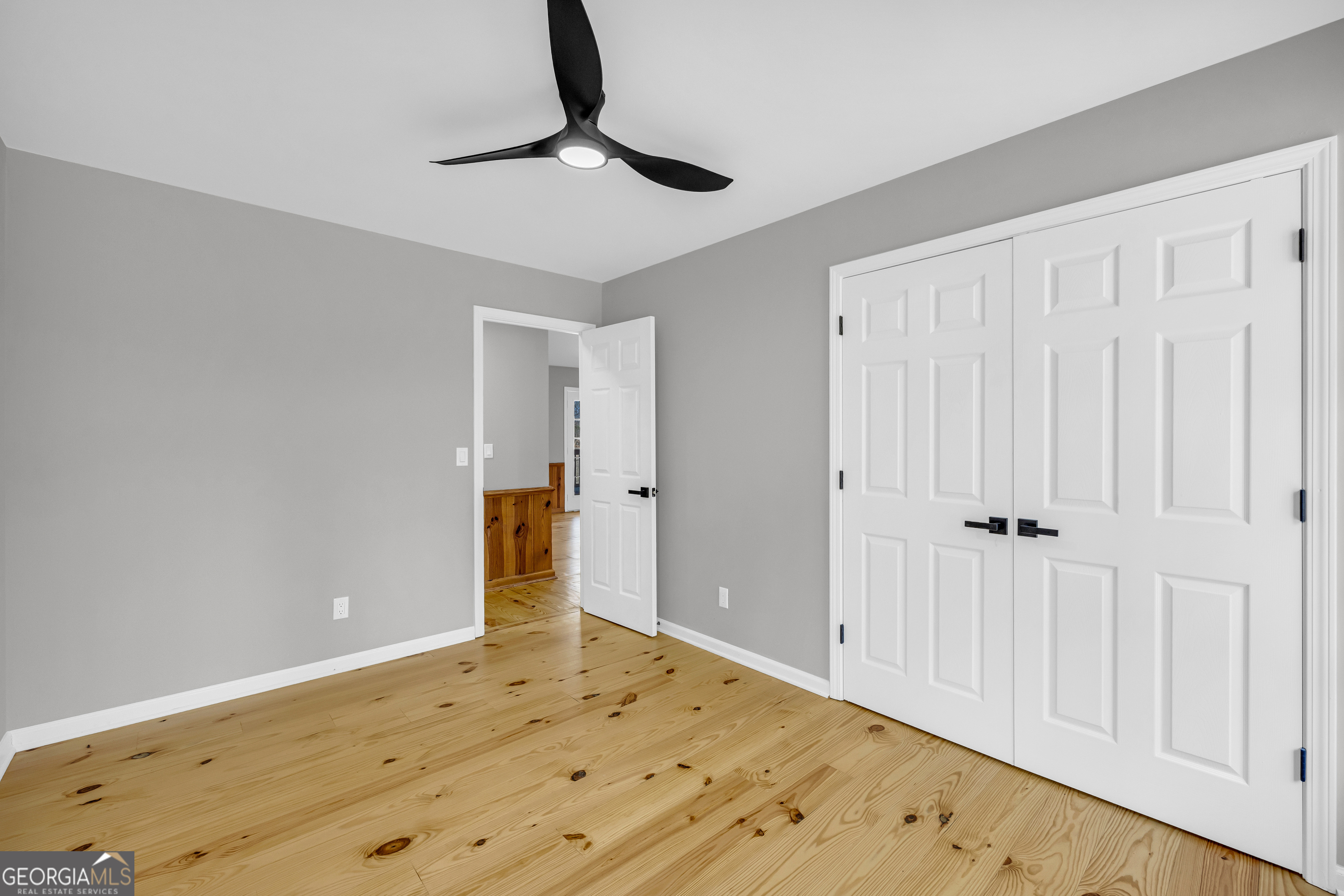 106 Ne Degrandis Property Photo 19