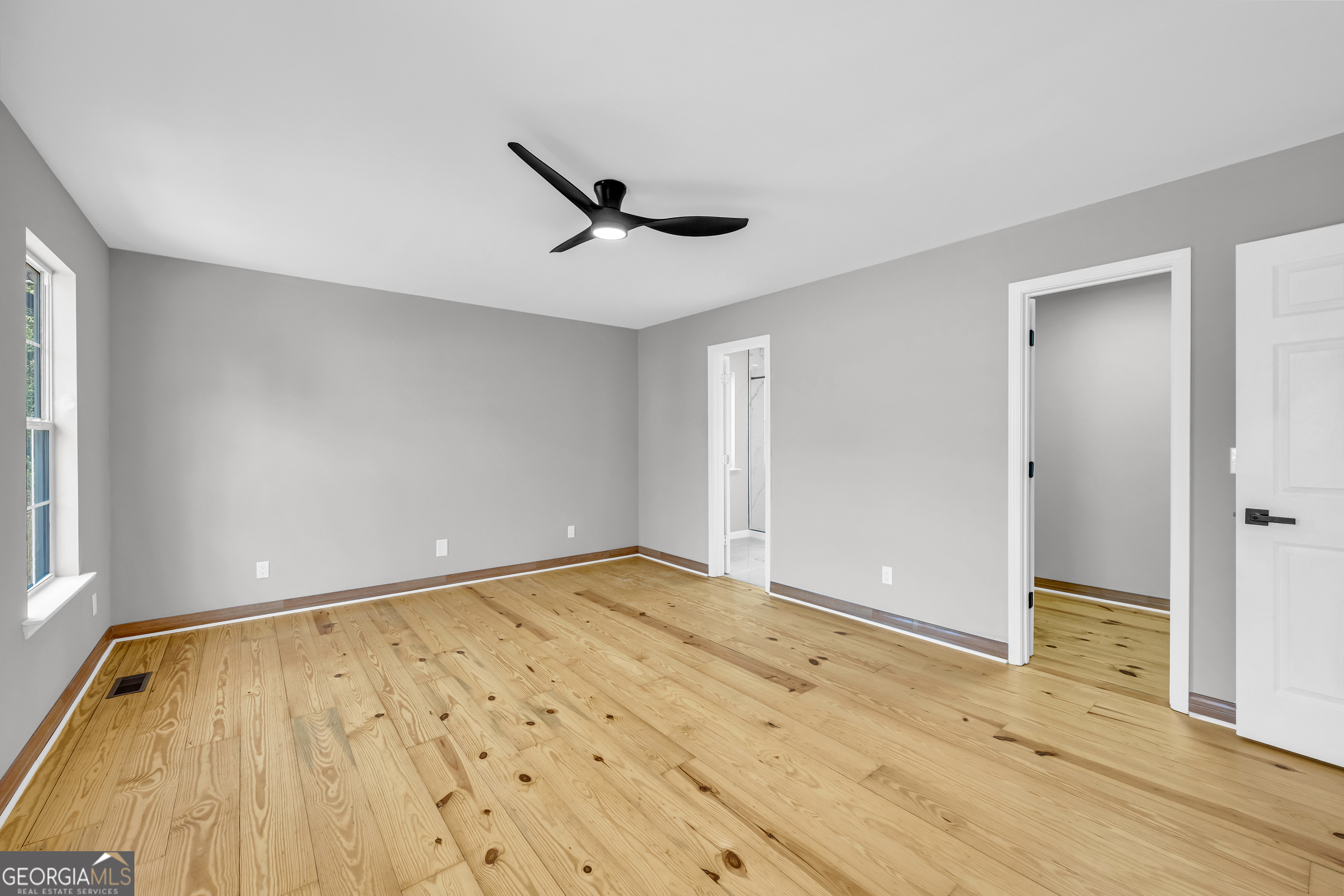 106 Ne Degrandis Property Photo 22