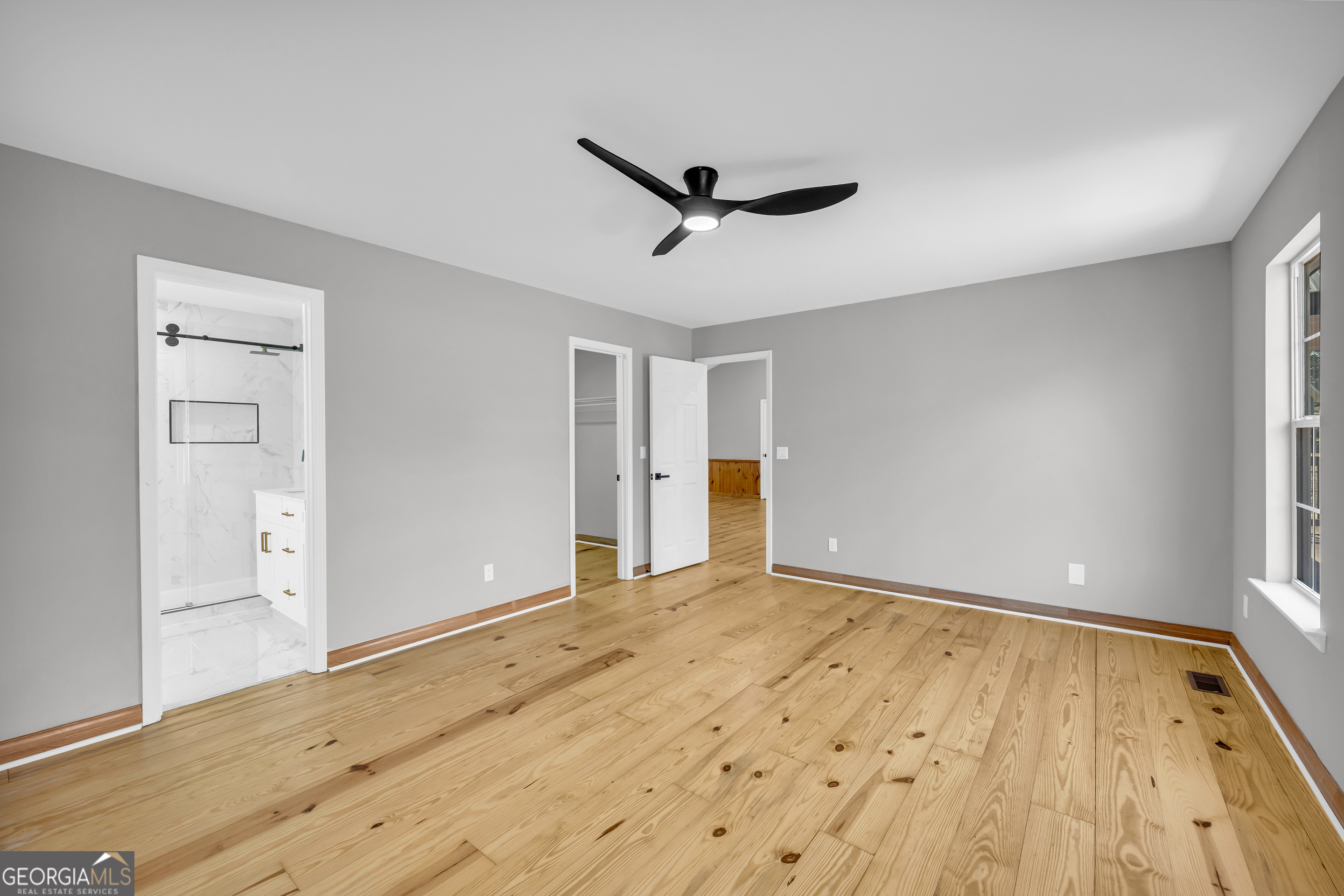 106 Ne Degrandis Property Photo 23