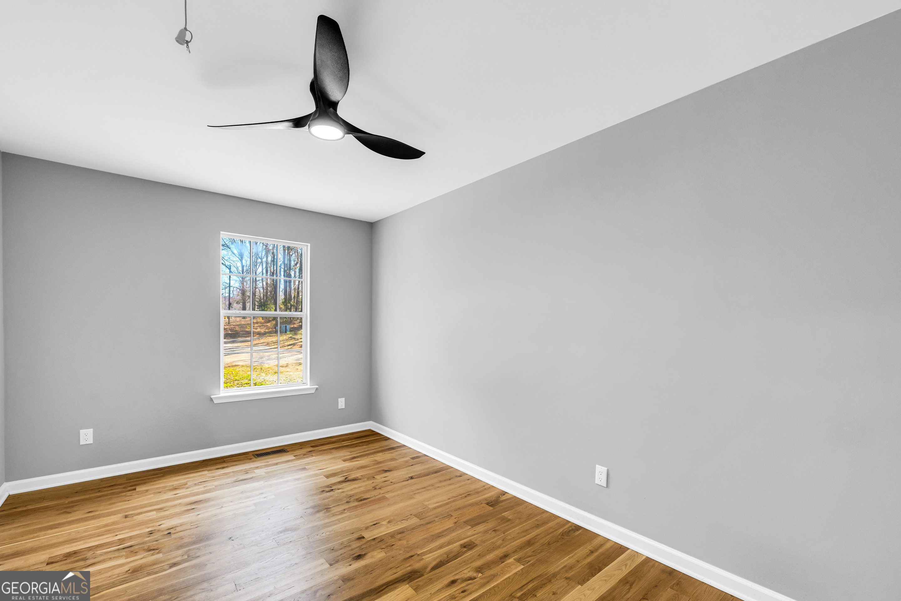 106 Ne Degrandis Property Photo 26