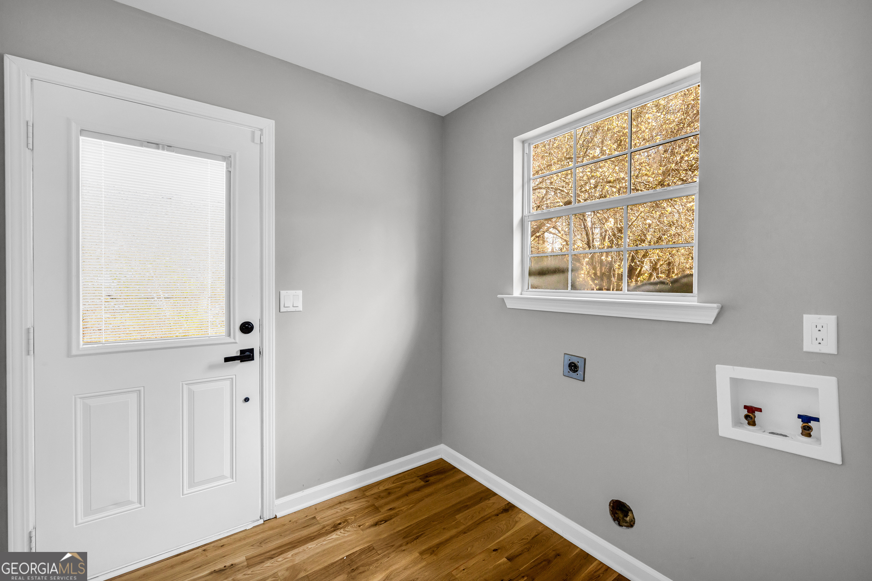 106 Ne Degrandis Property Photo 34
