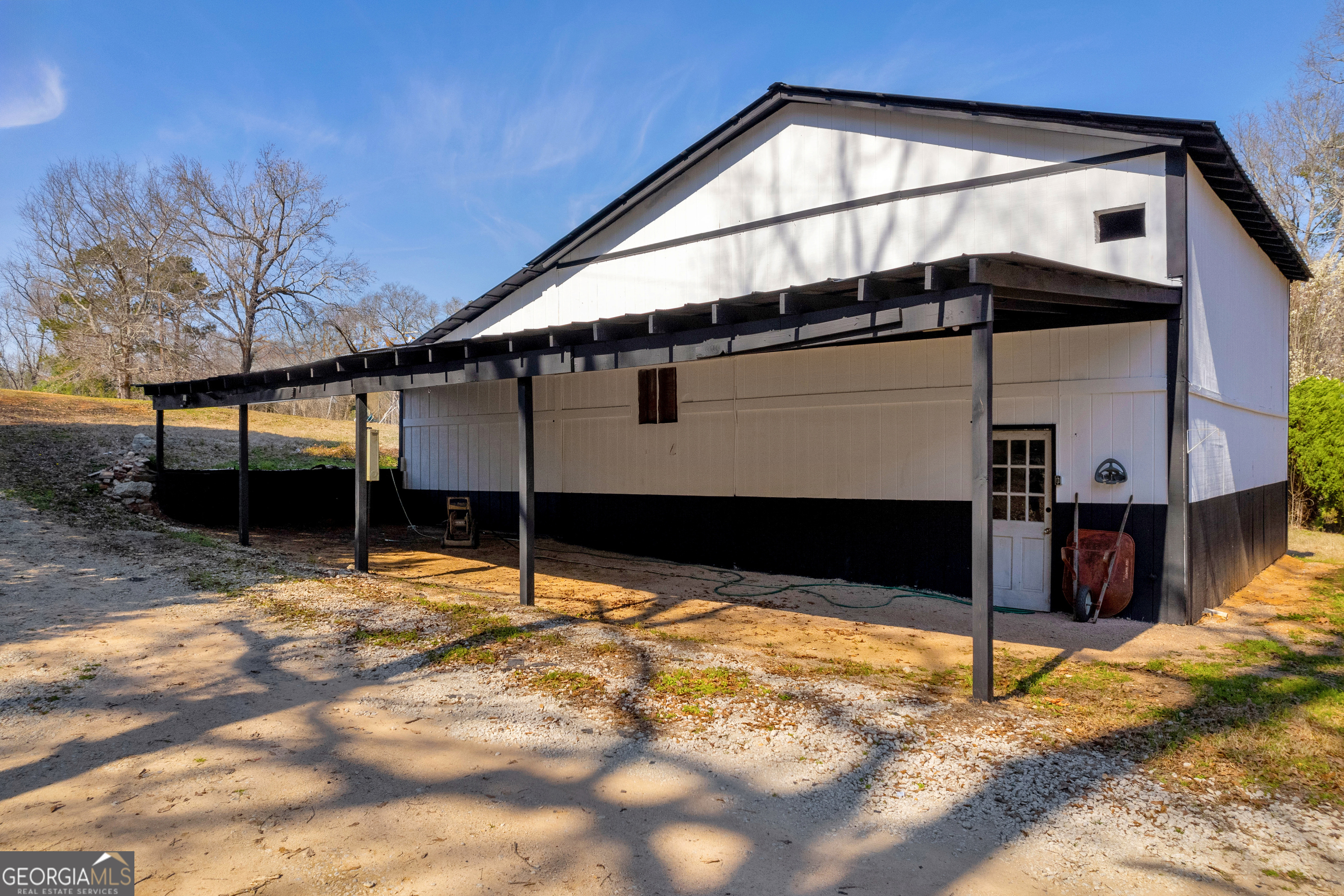 106 Ne Degrandis Property Photo 43