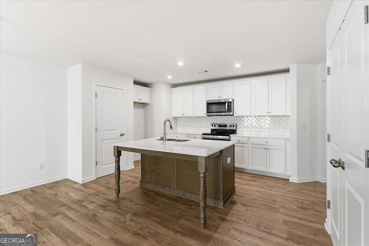 26 Silver Leaf Lane # 3 Property Photo 16