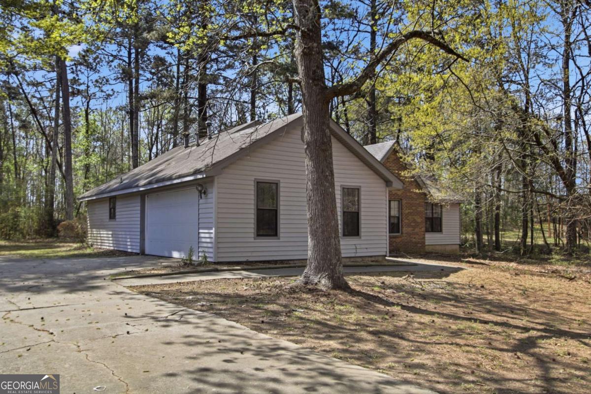 1717 Pinto Trail Property Photo 2
