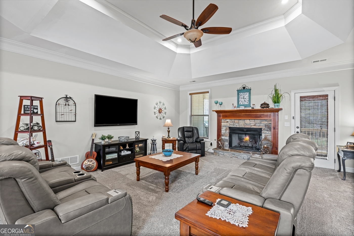 2405 Hickory Grove Drive Property Photo 11