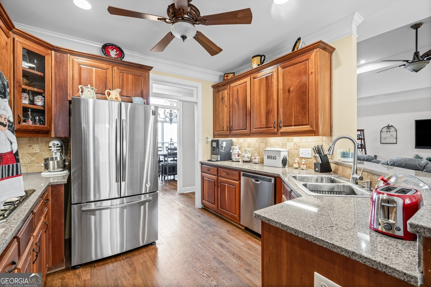 2405 Hickory Grove Drive Property Photo 18