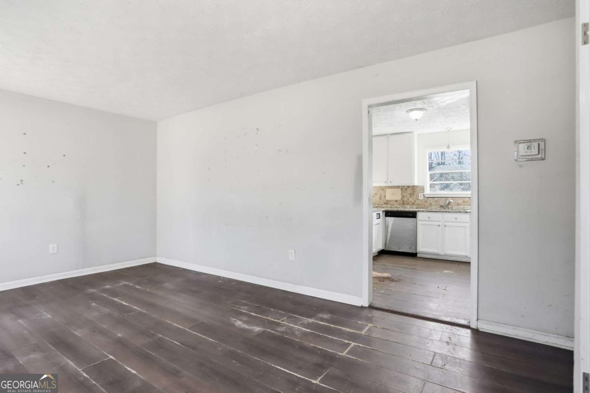 175 Wellington Drive Property Photo 4
