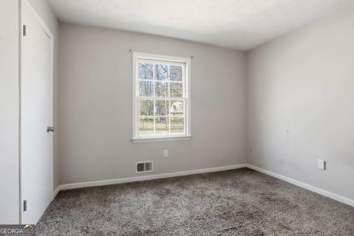 175 Wellington Drive Property Photo 11