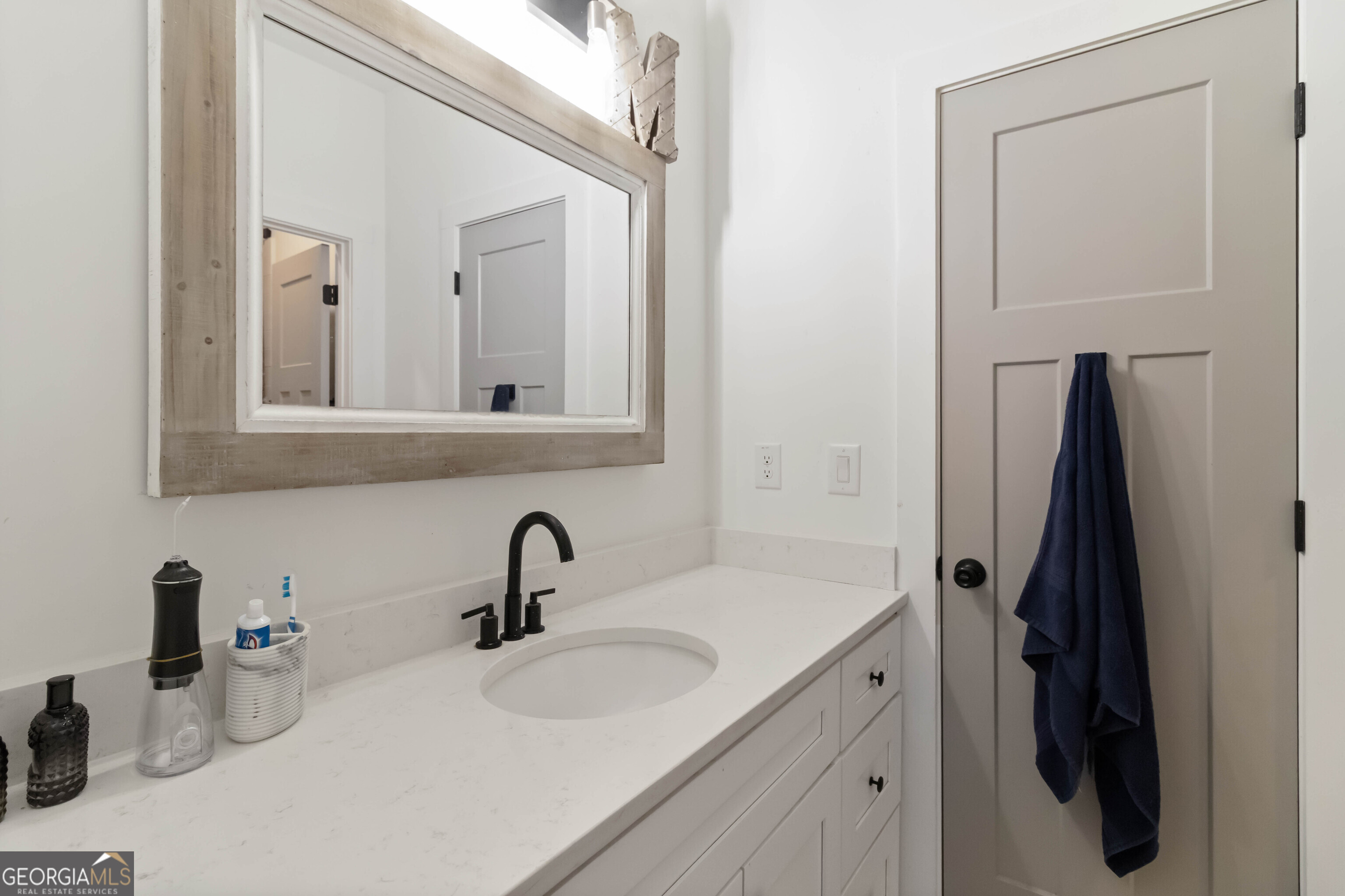 4070 Highway 81 E Property Photo 28