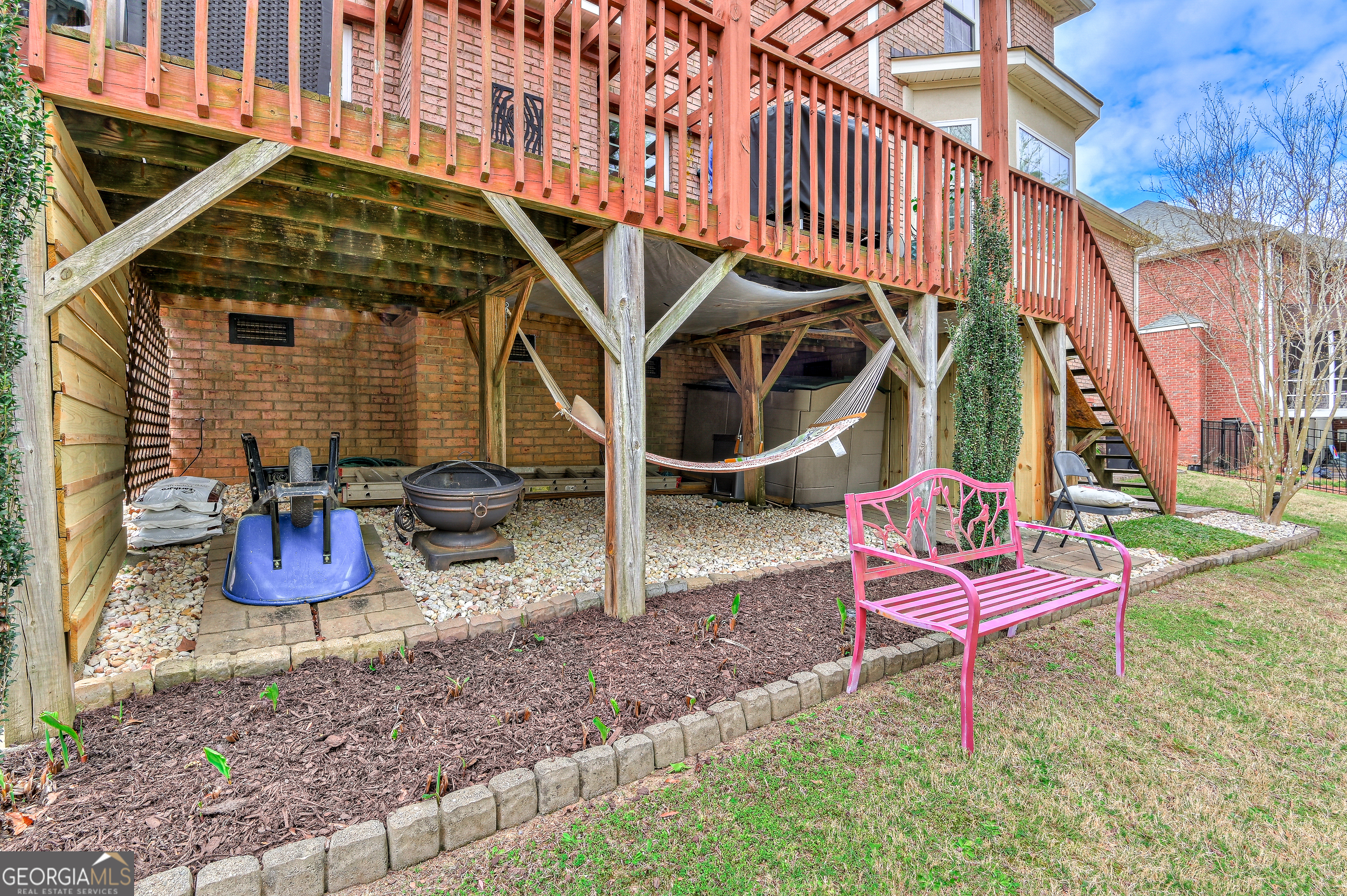 395 Barnsley Drive Property Photo 41