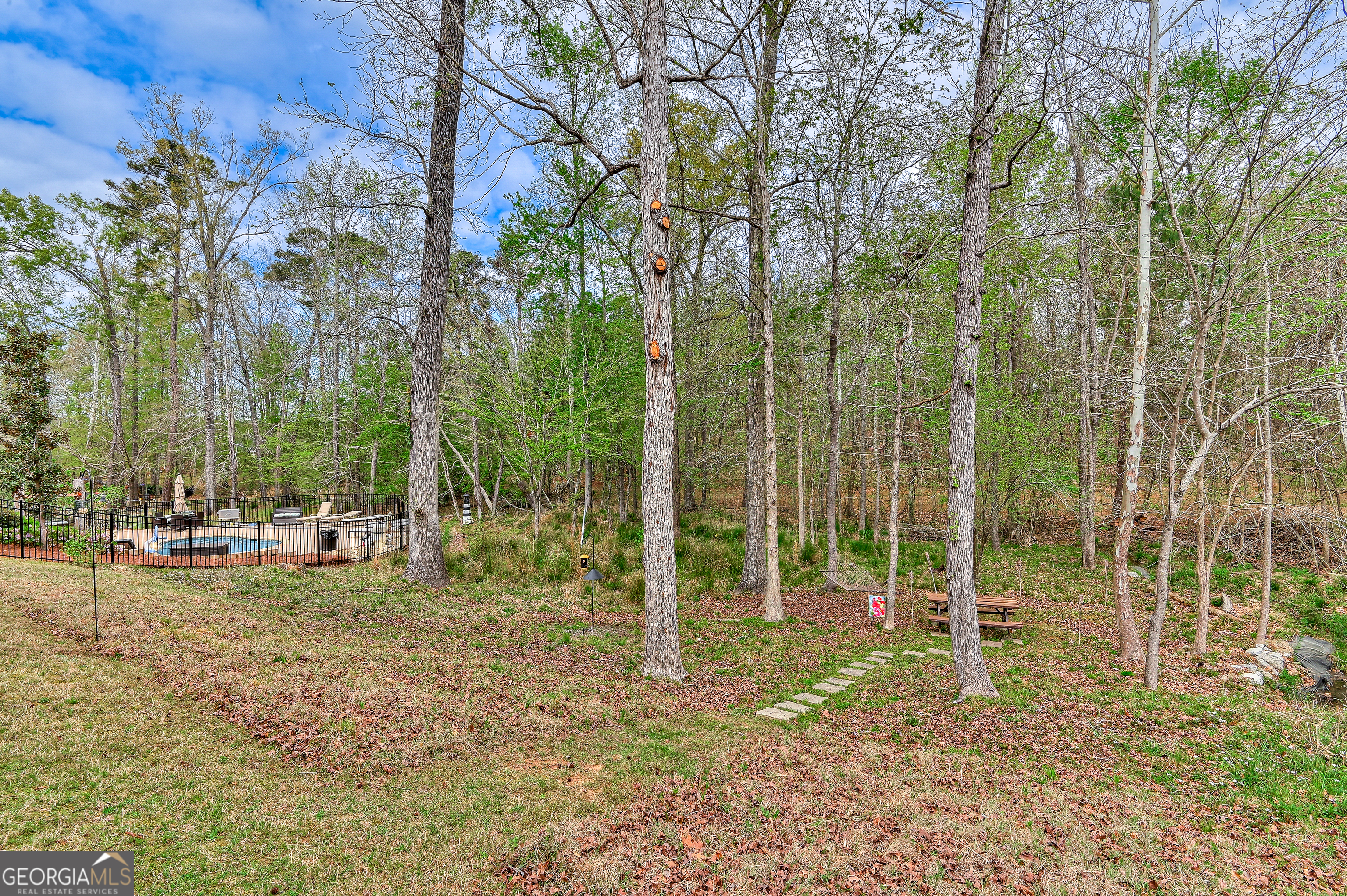 395 Barnsley Drive Property Photo 42