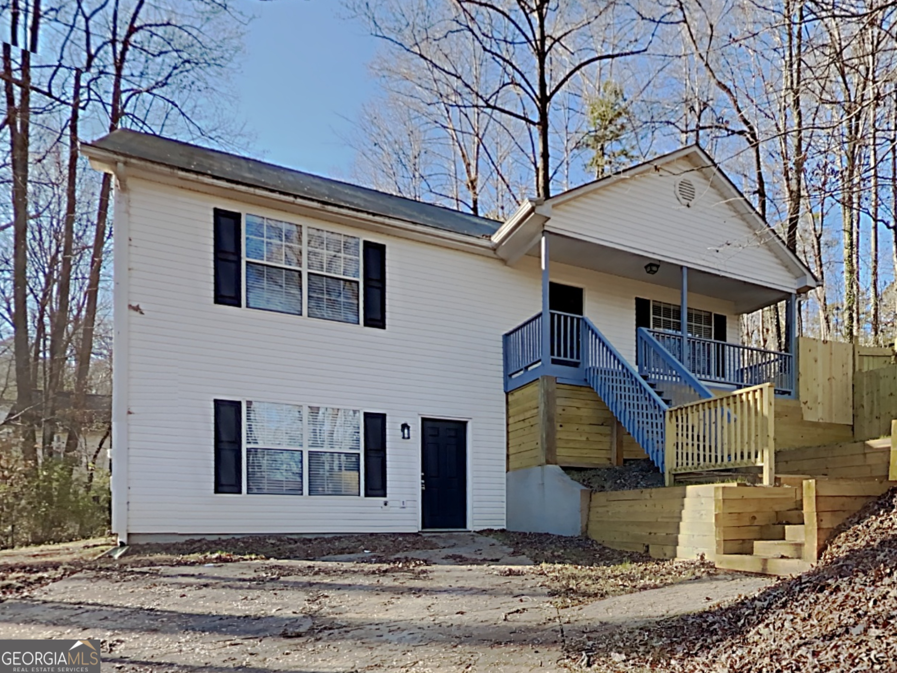 5665 Lakeview Court Property Photo 1