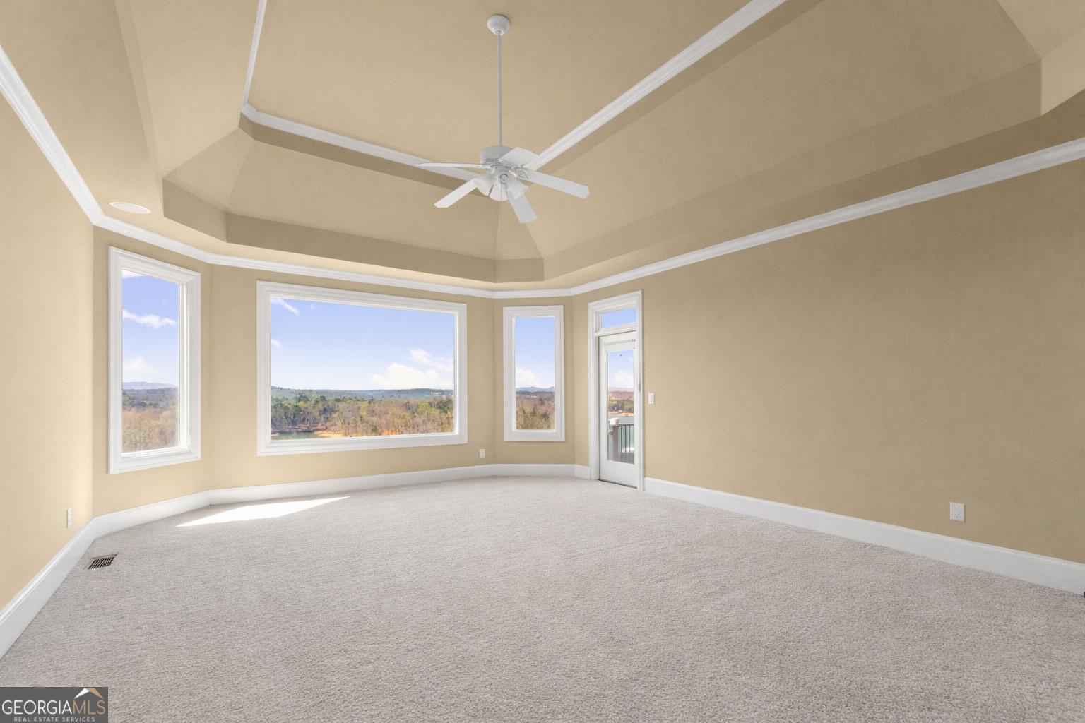 3518 Lake Breeze Lane Property Photo 13