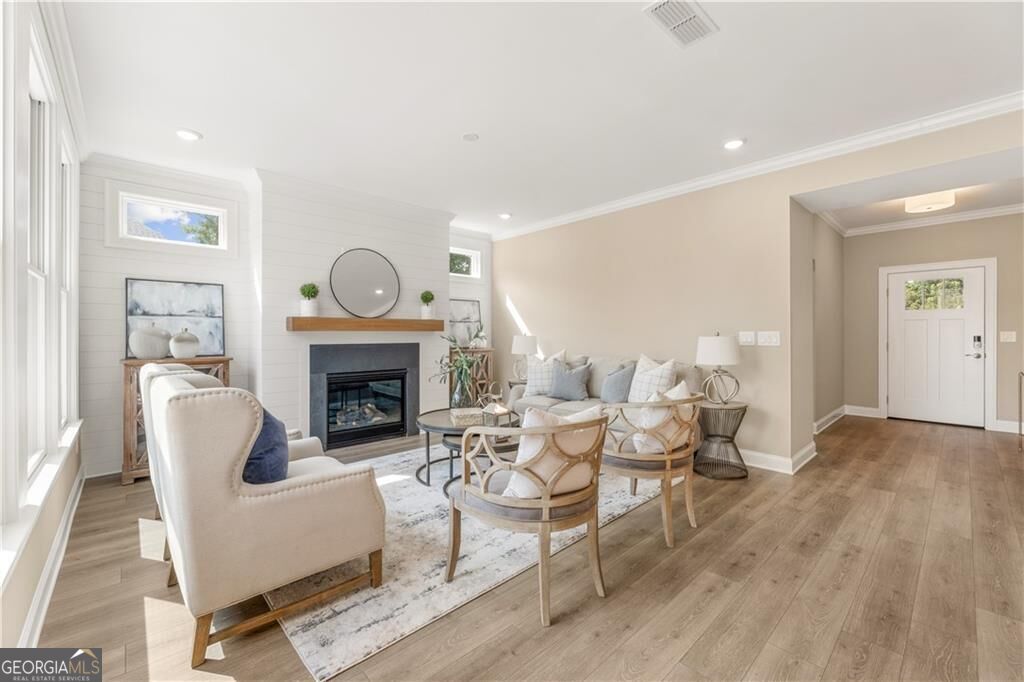 3507 Fishpond Circle Property Photo 4