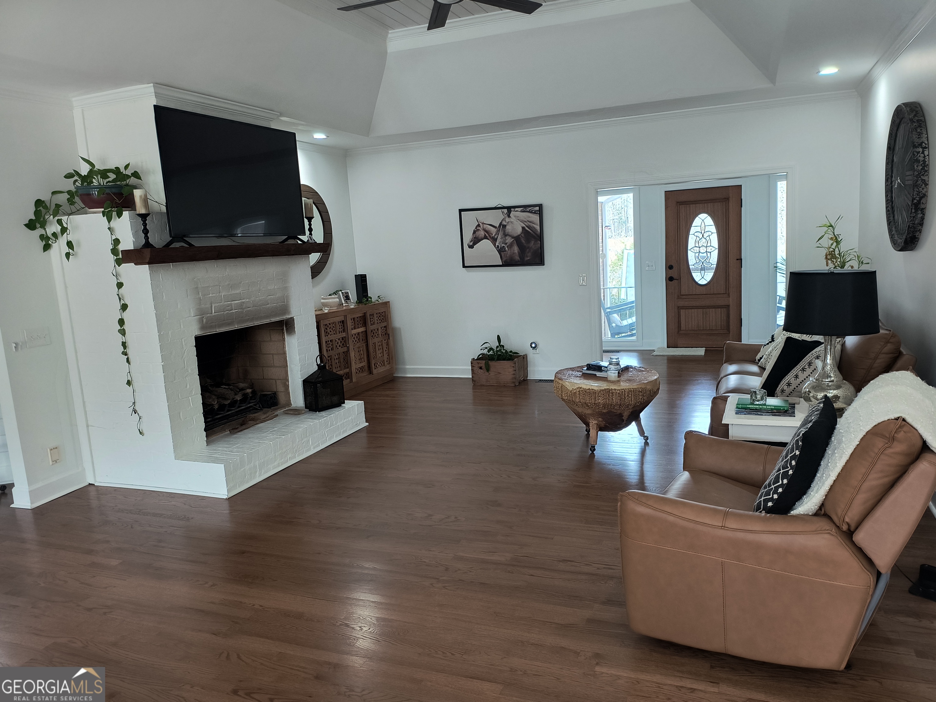 252 Moore Street Property Photo 8