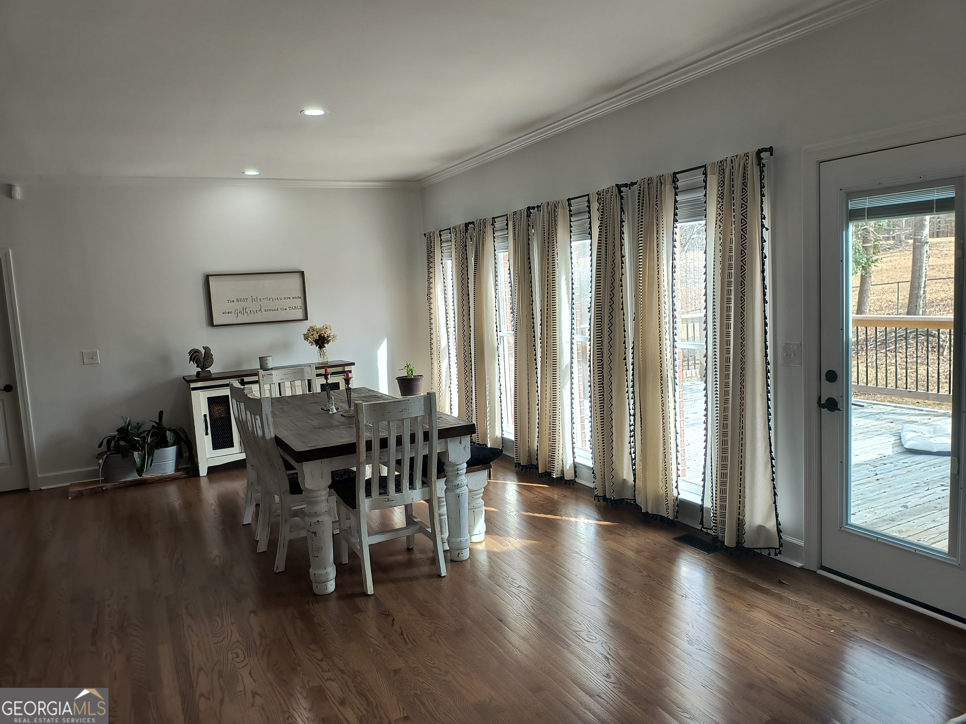 252 Moore Street Property Photo 10