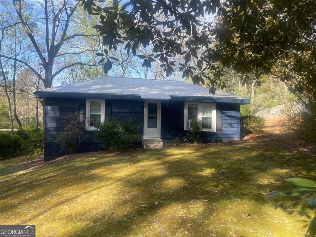 16040 Henderson Road Property Photo 14