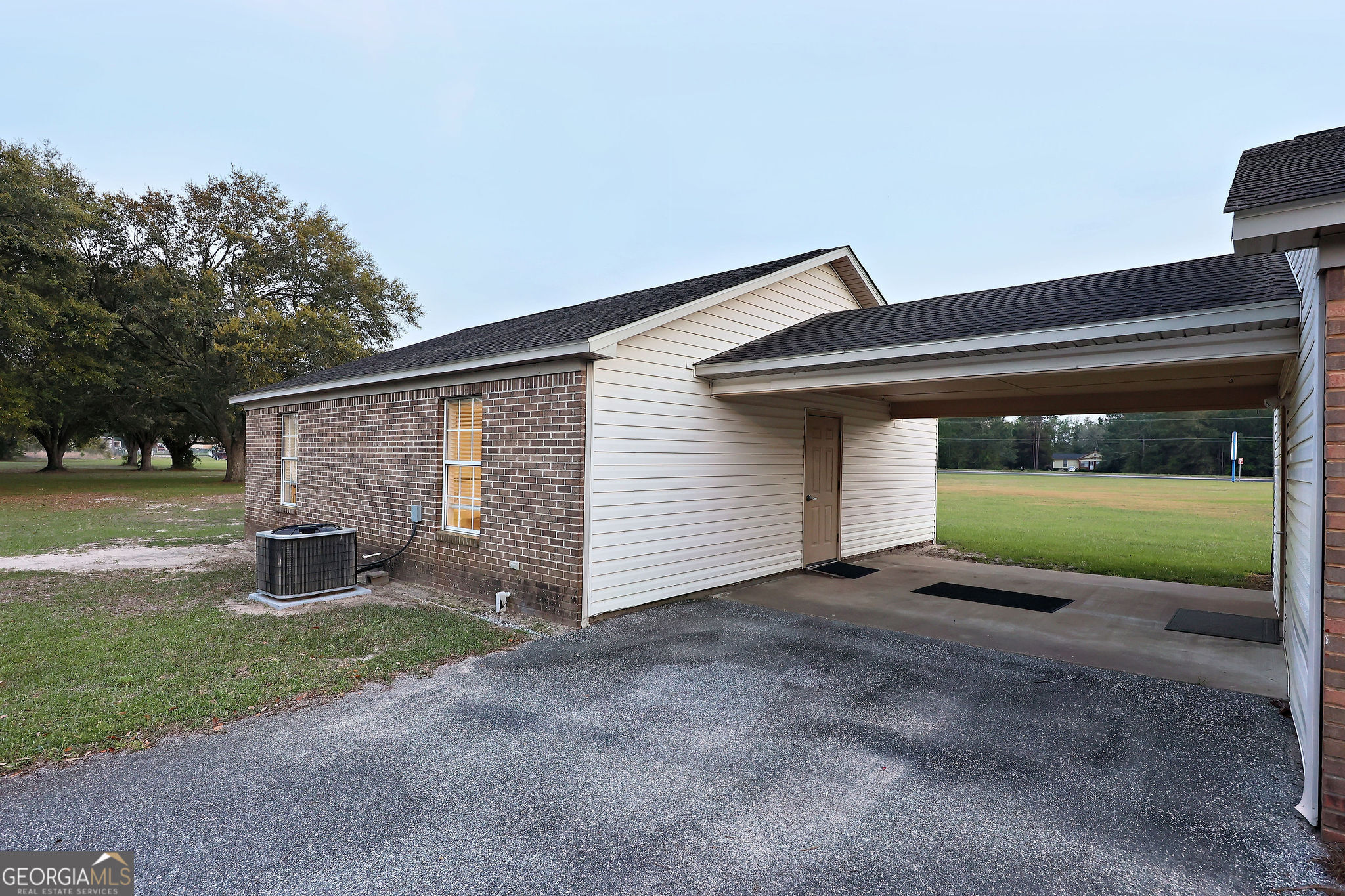 2222 Dothan Road Property Photo 9
