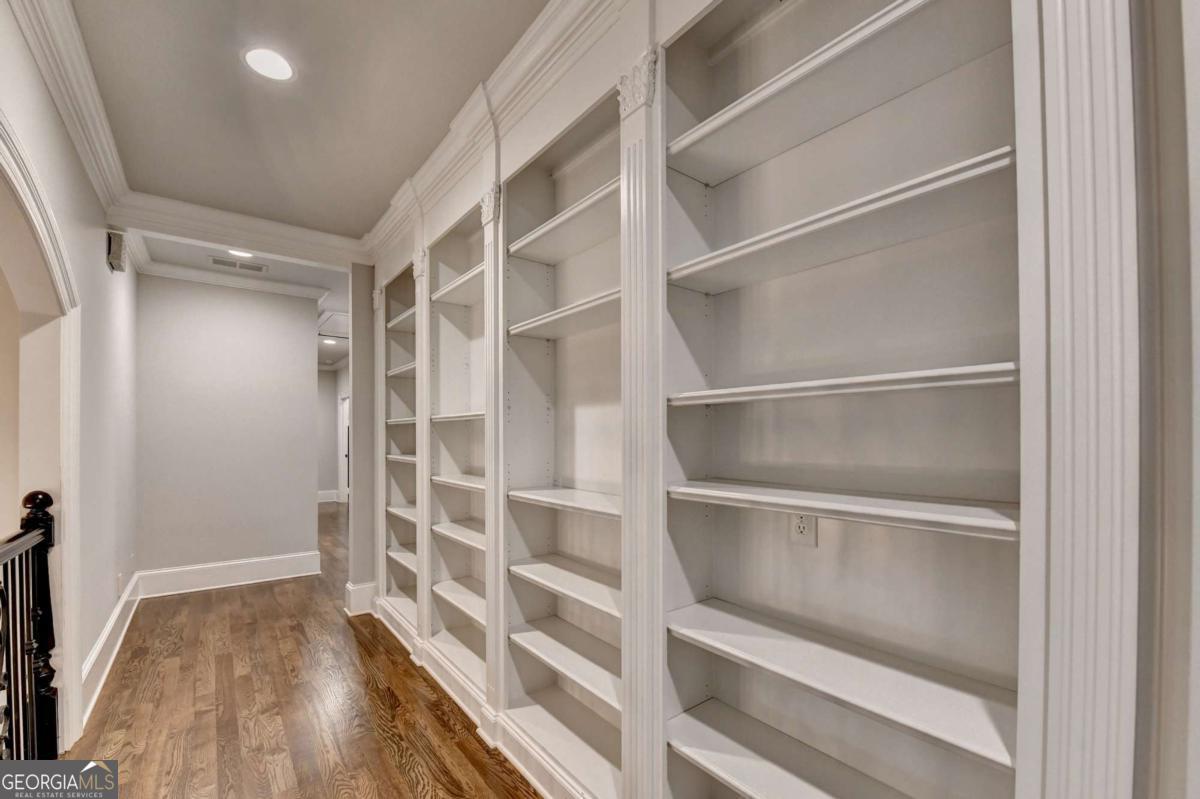 4575 Whitestone Way Property Photo 43