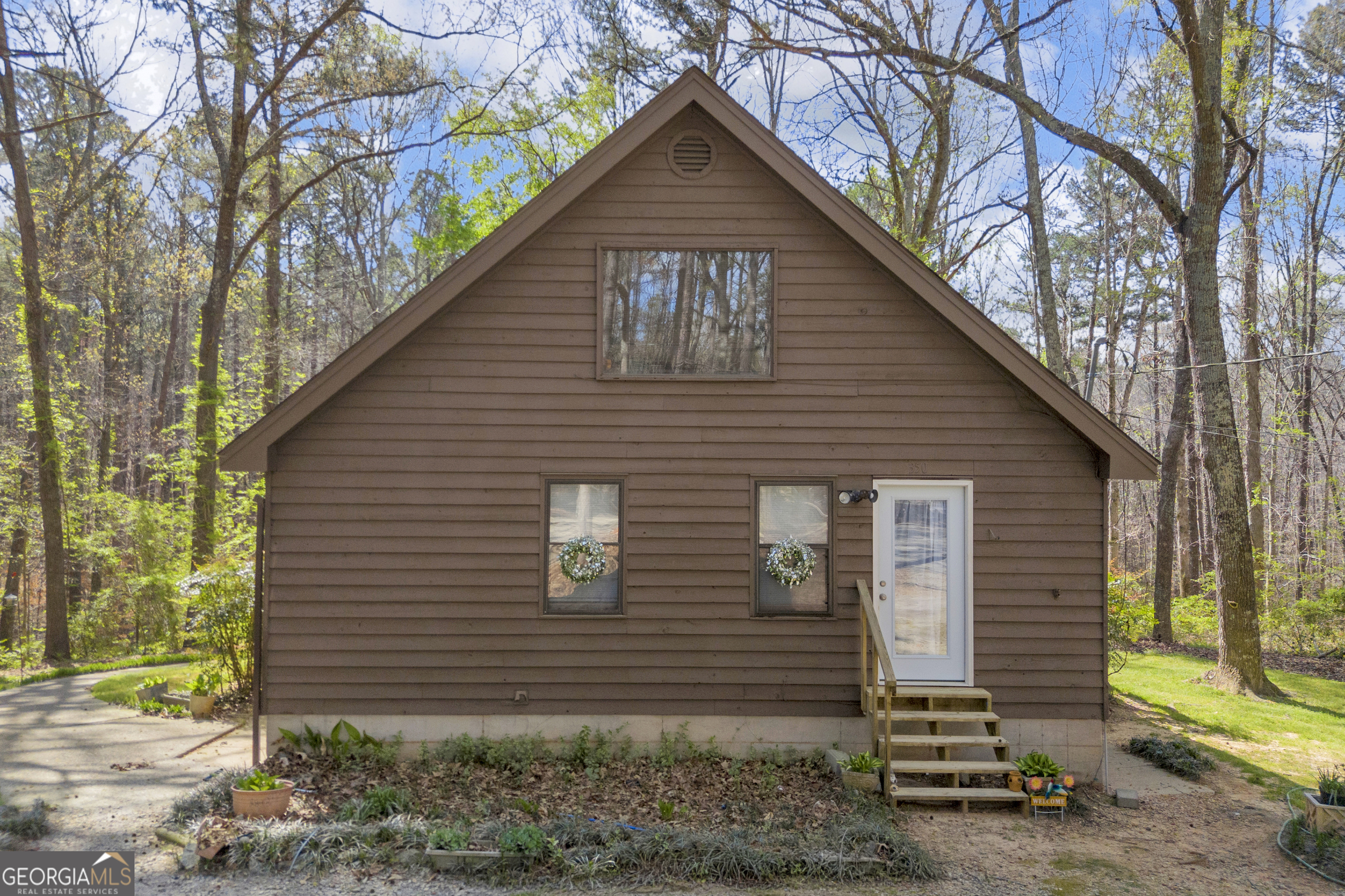 342 Brown Bridge Road Property Photo 5
