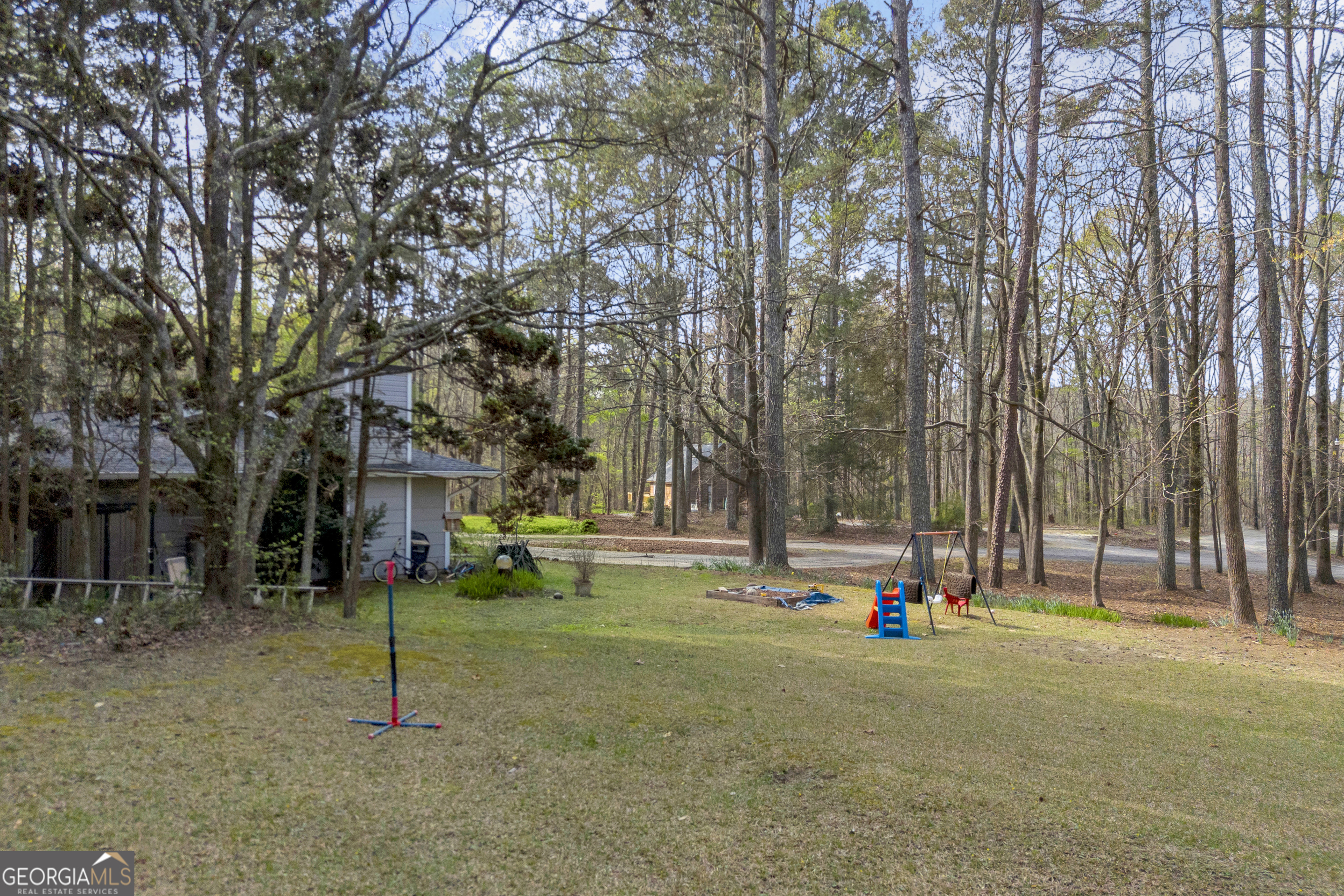 342 Brown Bridge Road Property Photo 24