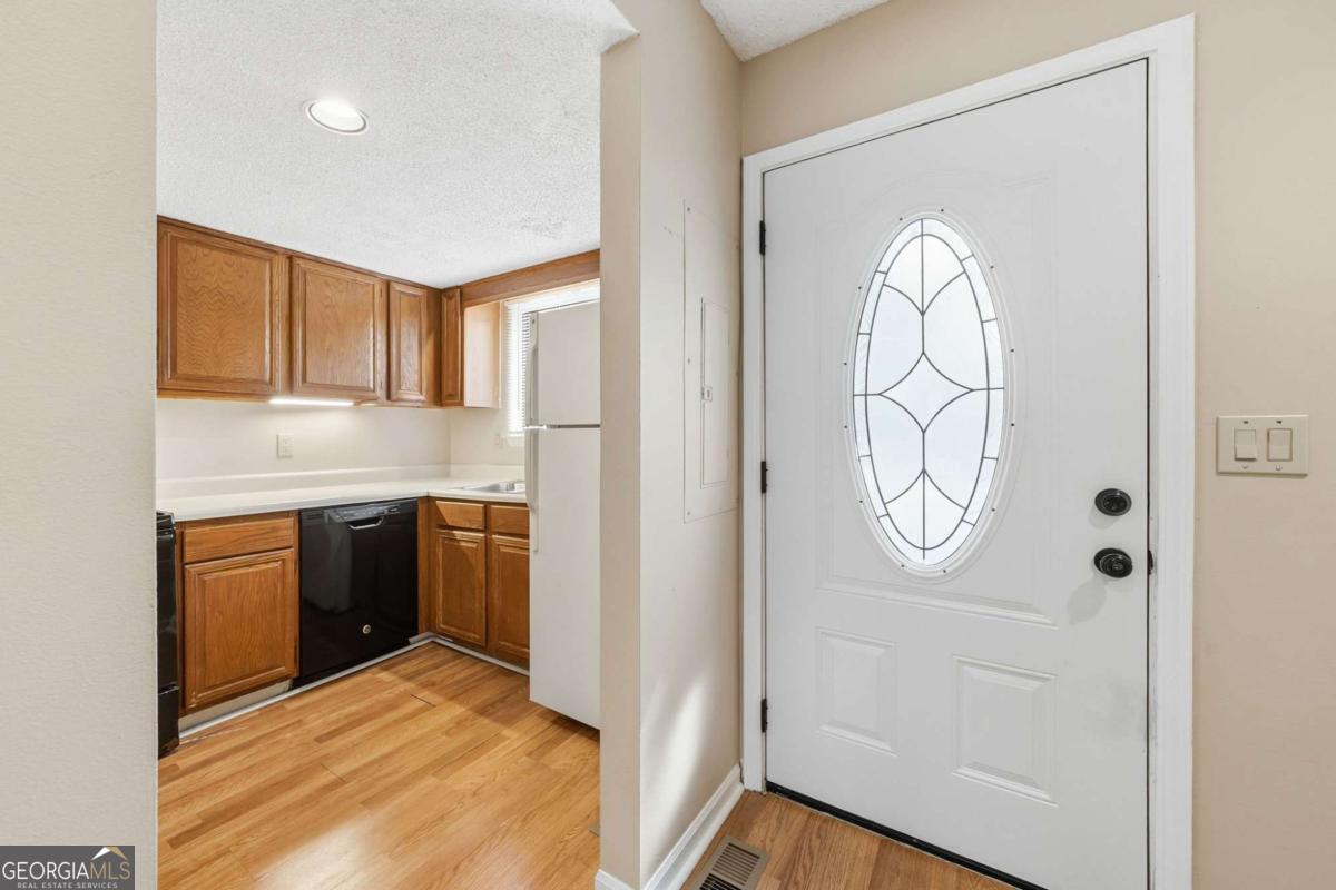 402 Willow Way Property Photo 17