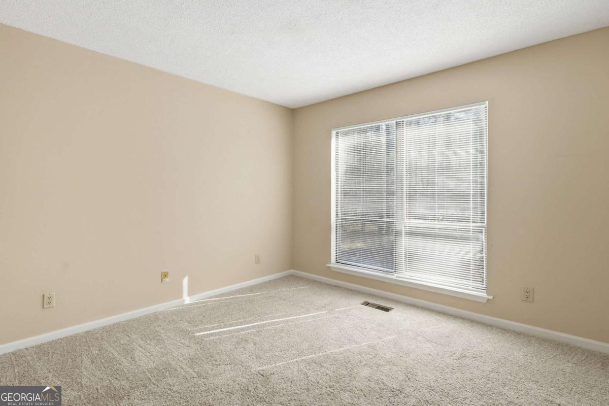 402 Willow Way Property Photo 20