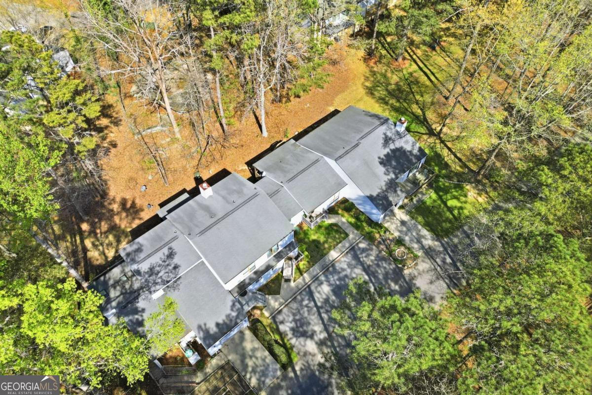 402 Willow Way Property Photo 32