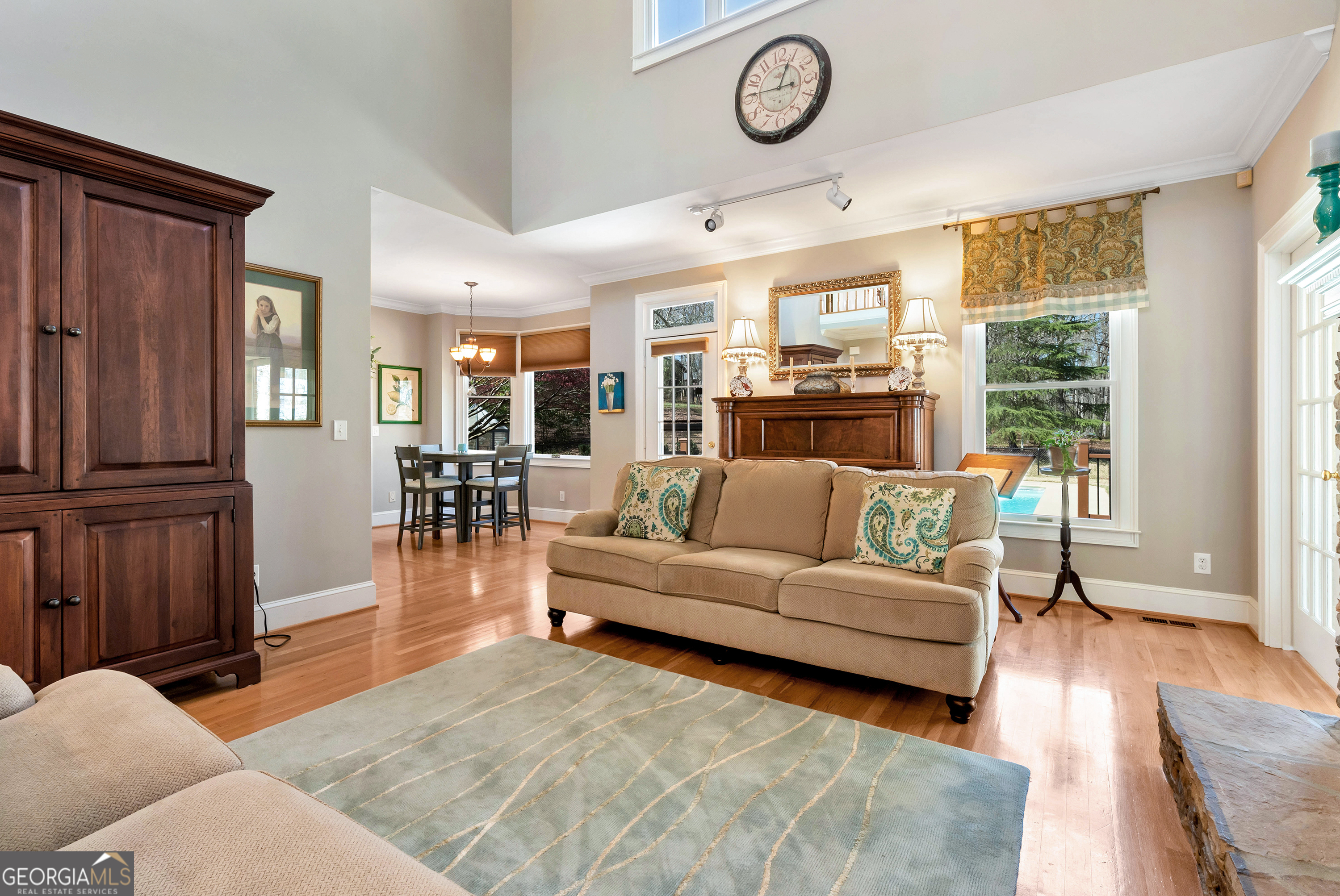 92 Cedar Valley Trail W Property Photo 23