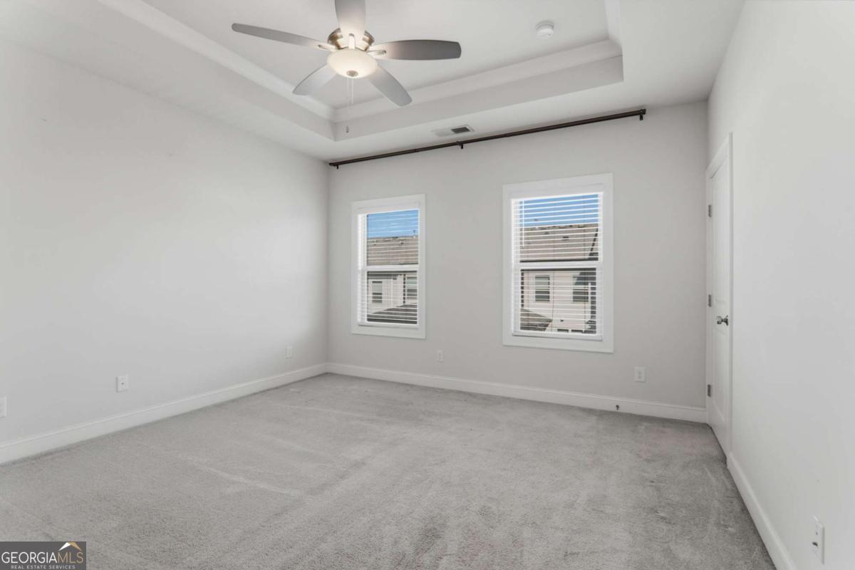2051 Glenview Park Circle Property Photo 9