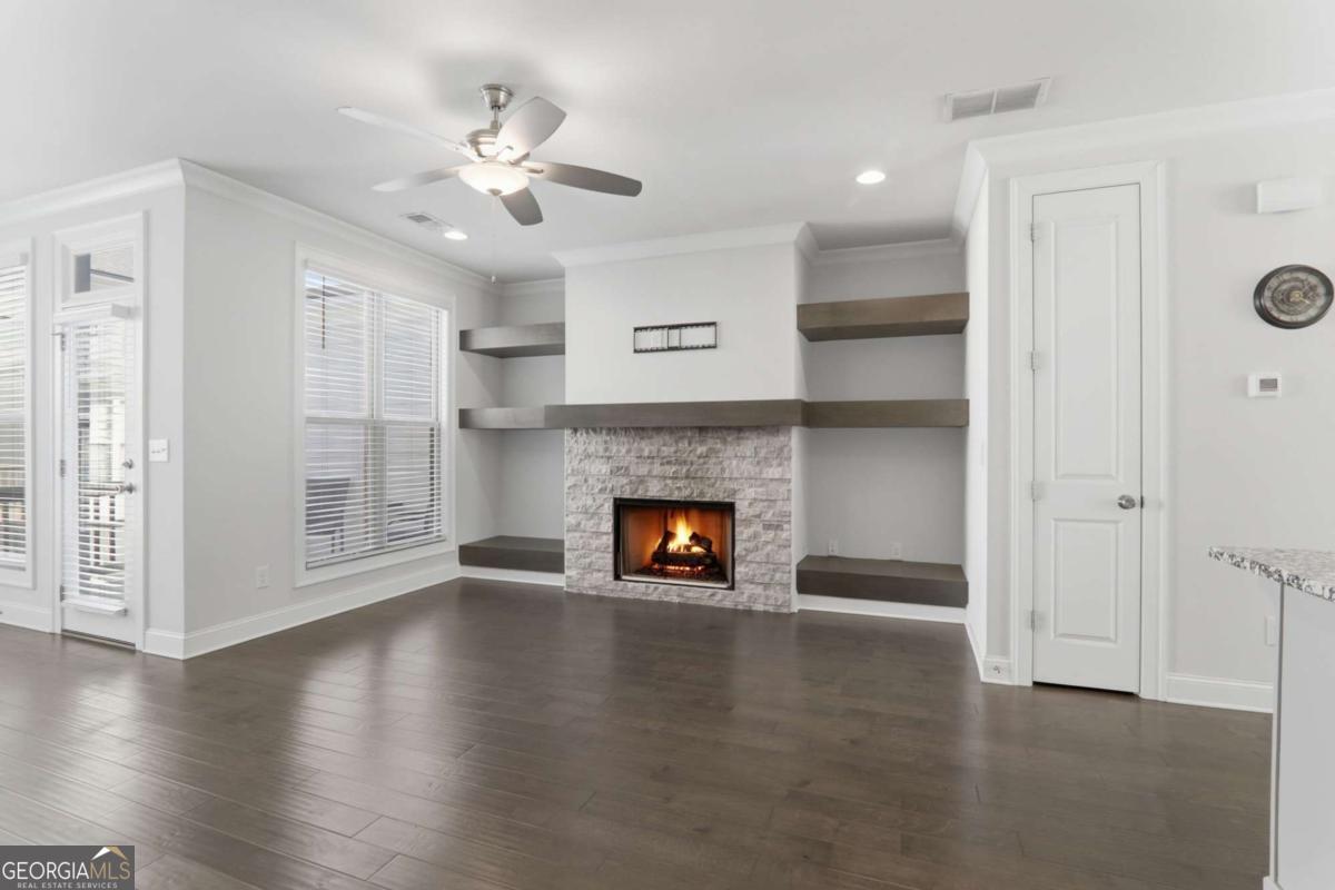 2051 Glenview Park Circle Property Photo 21