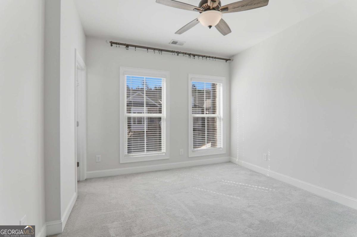 2051 Glenview Park Circle Property Photo 22