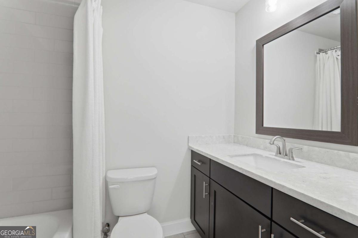 2051 Glenview Park Circle Property Photo 33